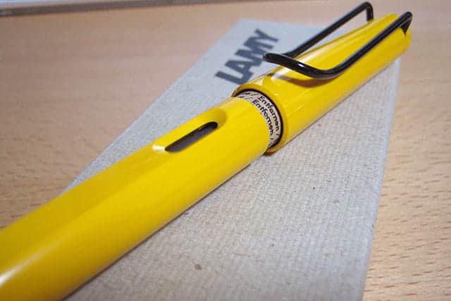 LAMY Safari イエロー EF